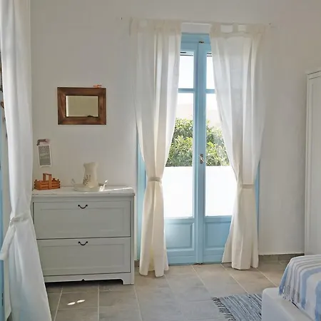 Sweet Plaka (Naxos)